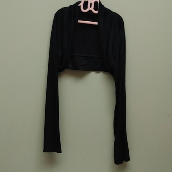 3/$25 Black shoulder cardigan, EUC, long sleeves, stretchy - Picture 2 of 3